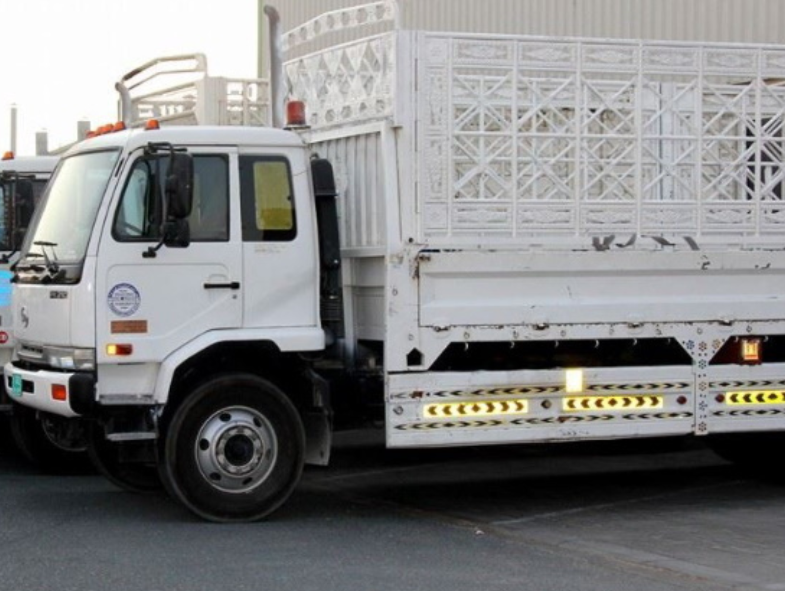 pickup truck rental in uae